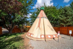 Moab RV Resort Glamping Tipi OKTP-51